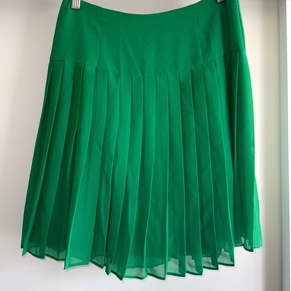 Green Nanette Lepore Pleated Mini Skirt - Size 6 - Picture 3 of 8